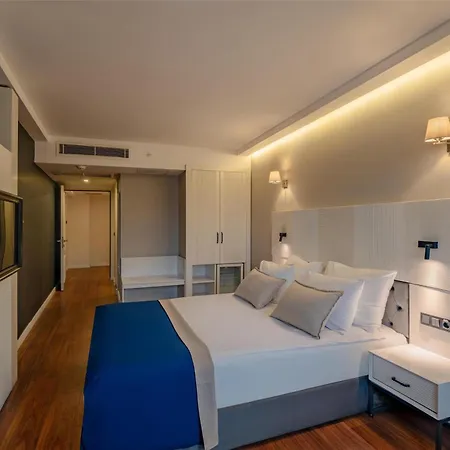 Best Western Izmir Hotel 4*