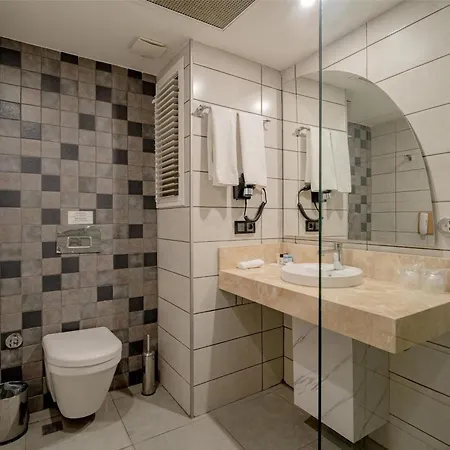 Best Western Izmir Hotel فندق إزمير