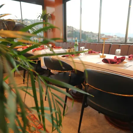 Western イズミル