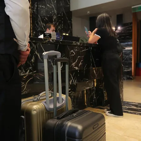 Western イズミル