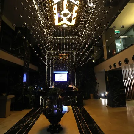 Western イズミル