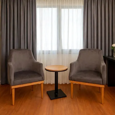 Western イズミル