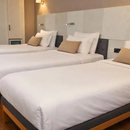 ホテル Western 4*