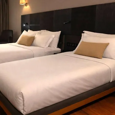 Western イズミル