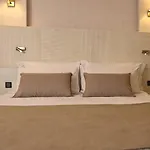 Western 4*