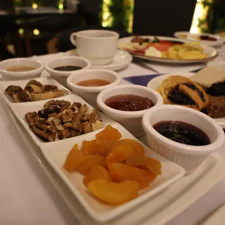 Western Hotell 4*